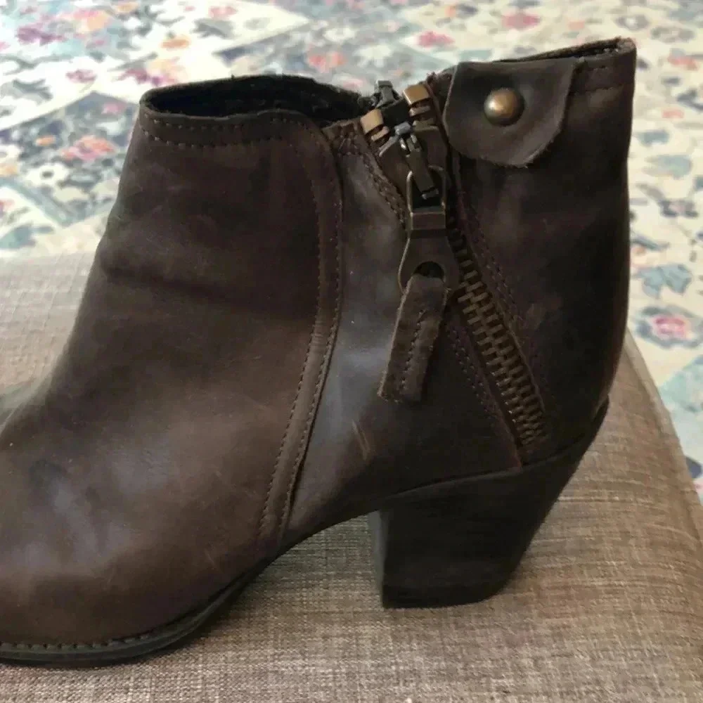 Boots by Shoe ‘n More. Size 42